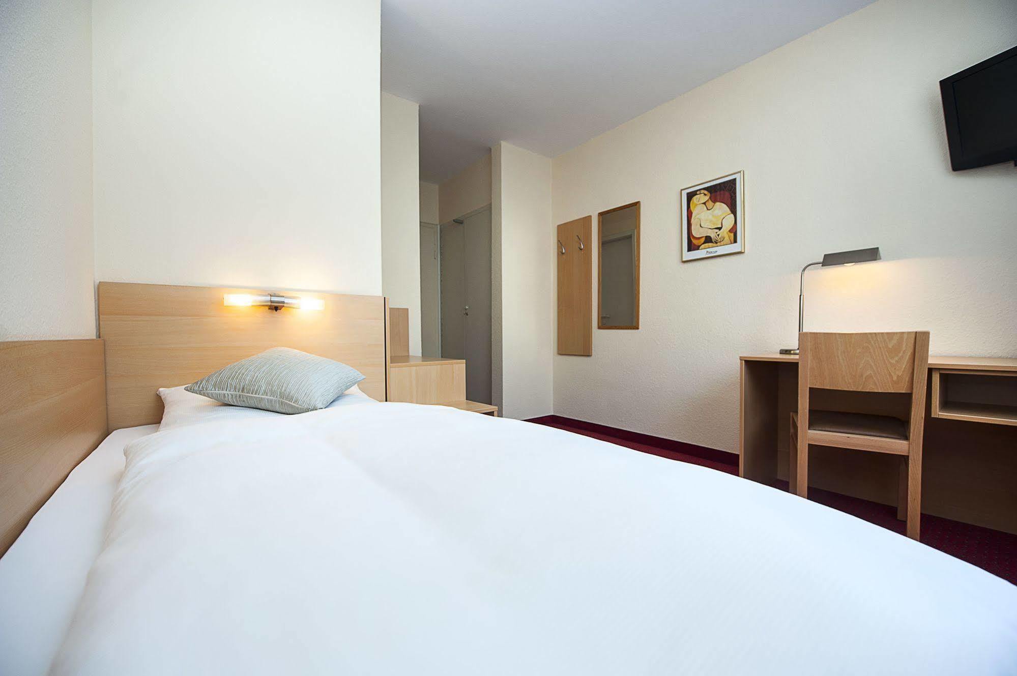 Comfort Garni Stadtzentrum Hotel Bielefeld Eksteriør billede